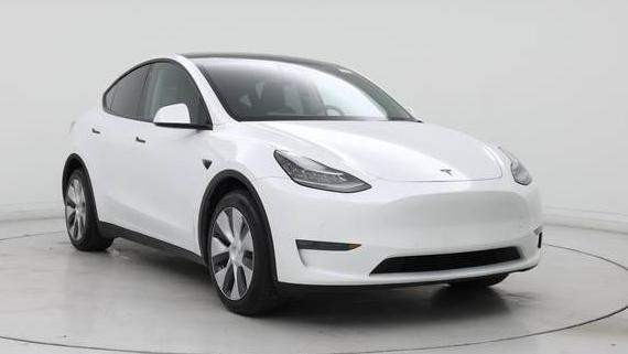 TESLA MODEL Y 2020 5YJYGDEE8LF052847 image